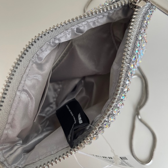 Mini Bag from Urban Outfitters - Picture 3 of 8